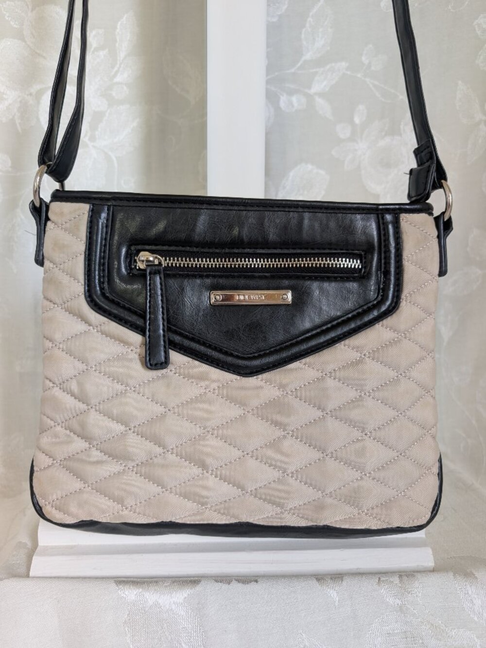 NINE WEST Quilted Crossbody shoulder bag